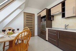 Apartment Near Gubałówka by Renters