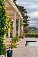 The Bay Crest Manor Views Pool Beach
