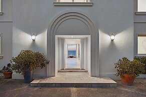 The Bay Crest Manor Views Pool Beach