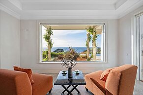 The Bay Crest Manor Views Pool Beach