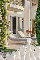 The Bay Crest Manor Views Pool Beach