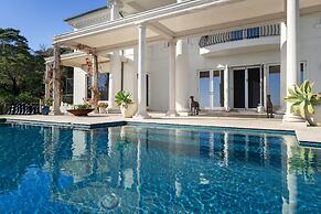 The Bay Crest Manor Views Pool Beach