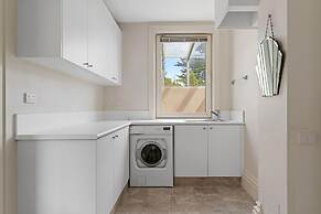 The Bay Crest Manor Views Pool Beach