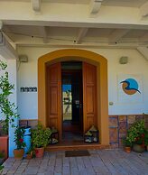 B&B MARINA SLEEP AND SHIP