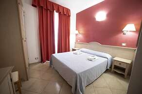 B&B MARINA SLEEP AND SHIP