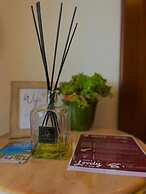 B&B MARINA SLEEP AND SHIP