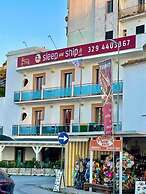 B&B MARINA SLEEP AND SHIP