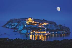 B&B MARINA SLEEP AND SHIP