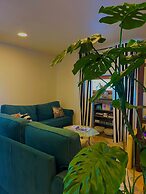 B&B MARINA SLEEP AND SHIP