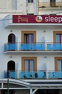 B&B MARINA SLEEP AND SHIP