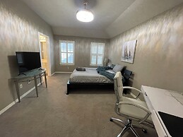 ELUX with heated pool spa