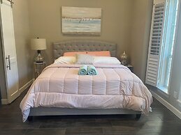 ELUX with heated pool spa