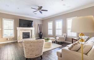 ELUX with heated pool spa