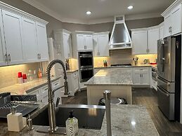 ELUX with heated pool spa