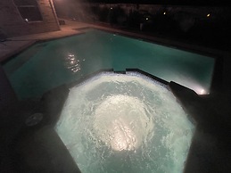 ELUX with heated pool spa