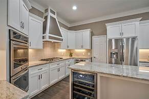 ELUX with heated pool spa