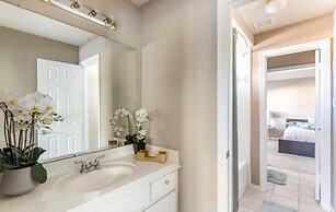 ELUX with heated pool spa