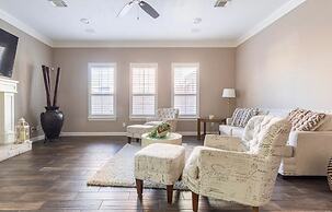 ELUX with heated pool spa