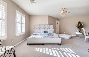 ELUX with heated pool spa