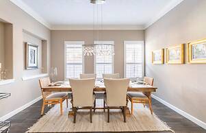 ELUX with heated pool spa