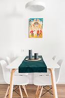 Unik Vacation Circus