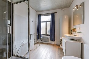 BE GNT Aman 15 in Gent