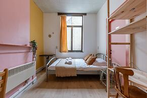 BE GNT Aman 15 in Gent