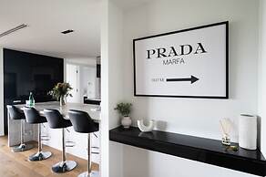 Luxury Melbourne With Albert Park Views