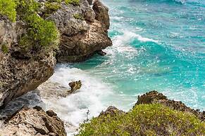 Kas di So o Ocean Front Luxury Villa