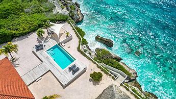 Kas di So o Ocean Front Luxury Villa