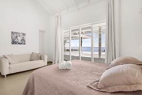 Kas di So o Ocean Front Luxury Villa