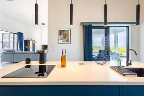 Villa Holiday Dream Sun Sea Serenity