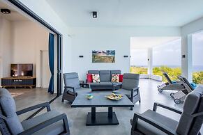 Villa Holiday Dream Sun Sea Serenity