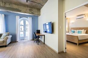 Grand Urban Elegance - City Center Luxury