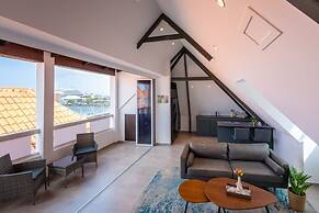 The Handelskade Crown A Historical Penthouse