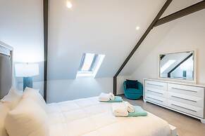 The Handelskade Crown A Historical Penthouse