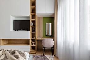 Holt - Out of the Woods