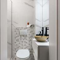 Holt - Out of the Woods