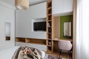 Holt - Out of the Woods