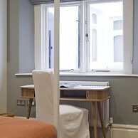 Attractive 1-bed Flat in Prestige Knightsbridge