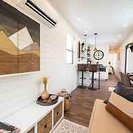 The Newtonian Tiny Container Home Near Magnolia