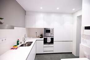 Ampersand - Bright 2-bedroom Apartment