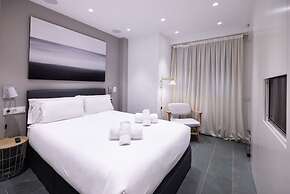 Ampersand - Bright 2-bedroom Apartment