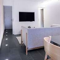 Ampersand - Bright 2-bedroom Apartment