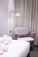 Ampersand - Bright 2-bedroom Apartment