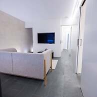 Ampersand - Bright 2-bedroom Apartment