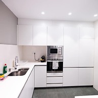 Ampersand - Bright 2-bedroom Apartment