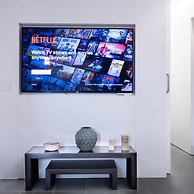 Ampersand - Bright 2-bedroom Apartment