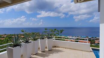 Shoreline Harmony at Villa Solana