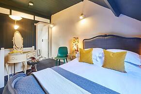 Host Stay Dotty s Coastal Retreat